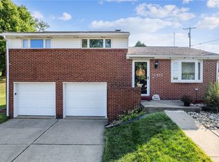 13511 Ormsby Dr, Irwin, PA 15642