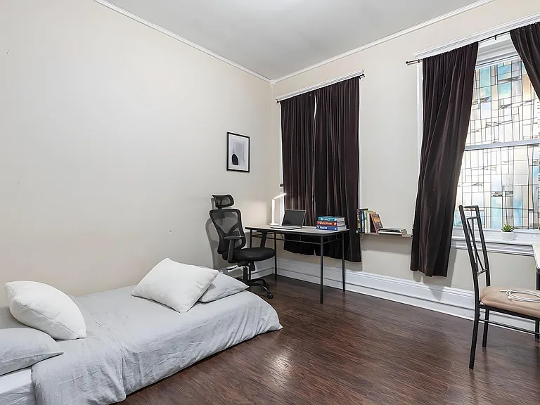 21 Royal St #11 — Photo 7