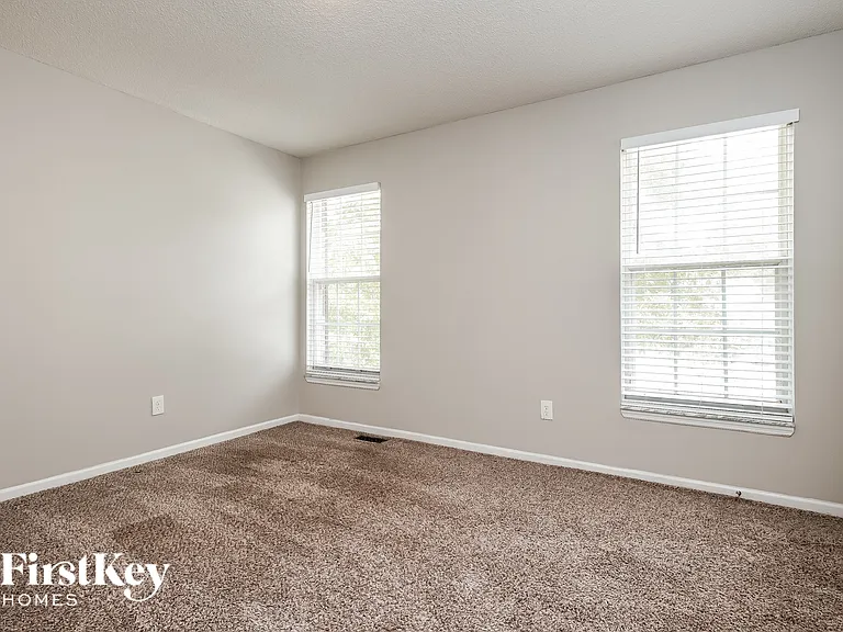 8405 Old Carriage Ct — Photo 12