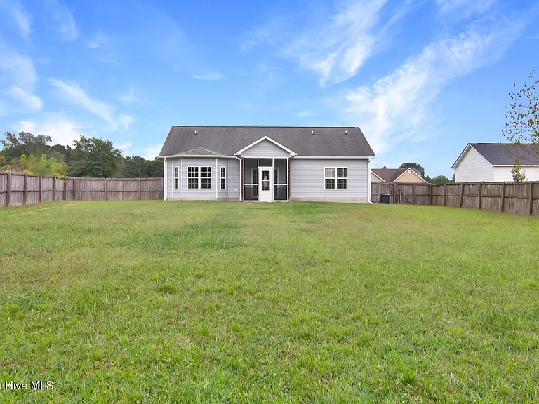 102 Conley Hills Dr — Photo 23
