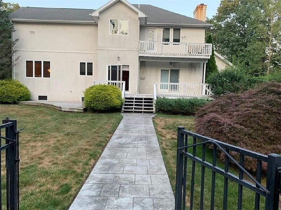2nd image of 91 Crest Dr