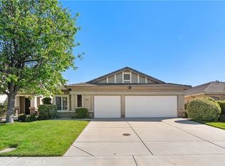 27475 Sierra Madre Dr, Murrieta, CA 92563
