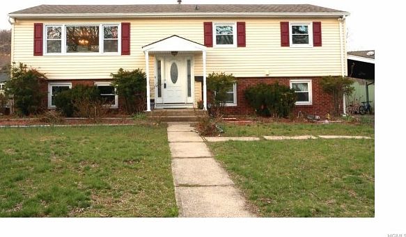 1st image of 4B Fairchild St