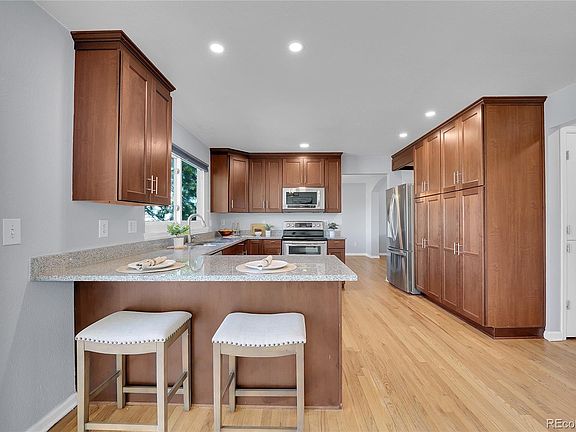 5th image of 907 E Karval Place