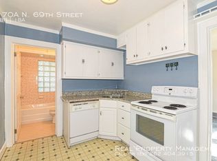 170 N 69th St #A, Milwaukee, WI 53213