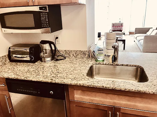 Rented by Fultonex Realty LLC | media 14