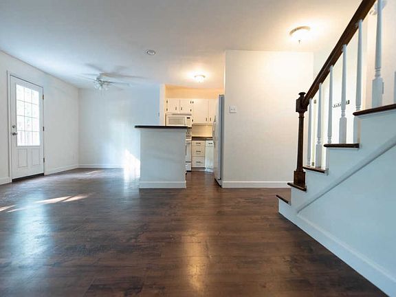 5th image of 12395 Sparrowwood Ct