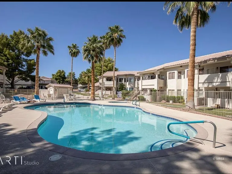 459 Mesa Blvd #202 — Photo 7