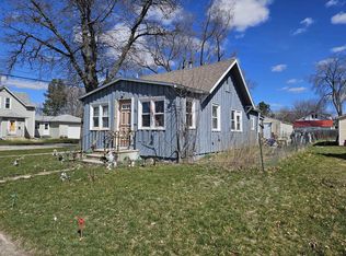 139 4th Ave NE, Oelwein, IA 50662