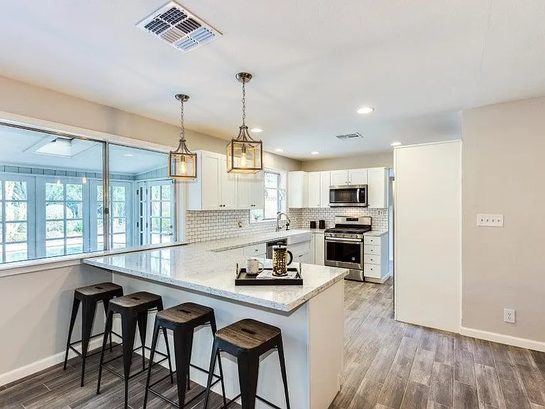 2218 E Cactus Wren Dr — Photo 14