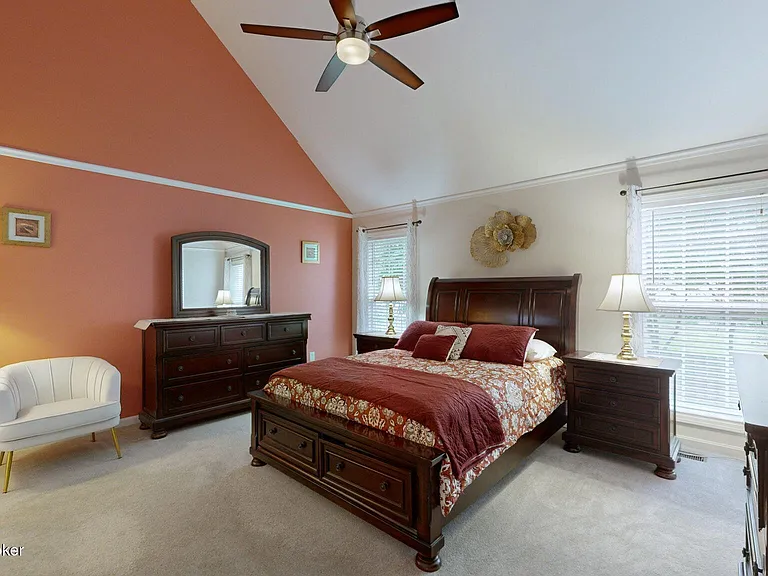 9916 Spring Gate Dr — Photo 10