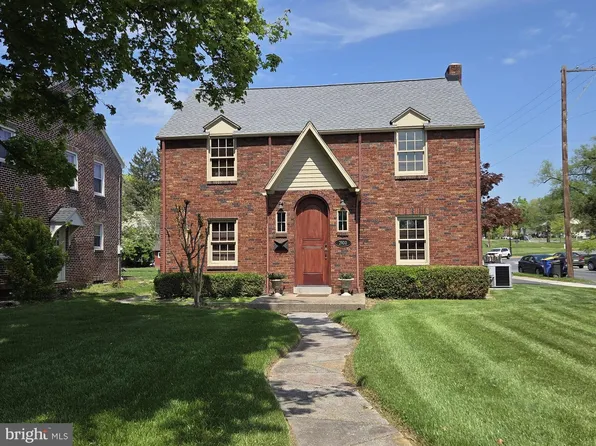 2900 Market St, Camp Hill, PA 17011
