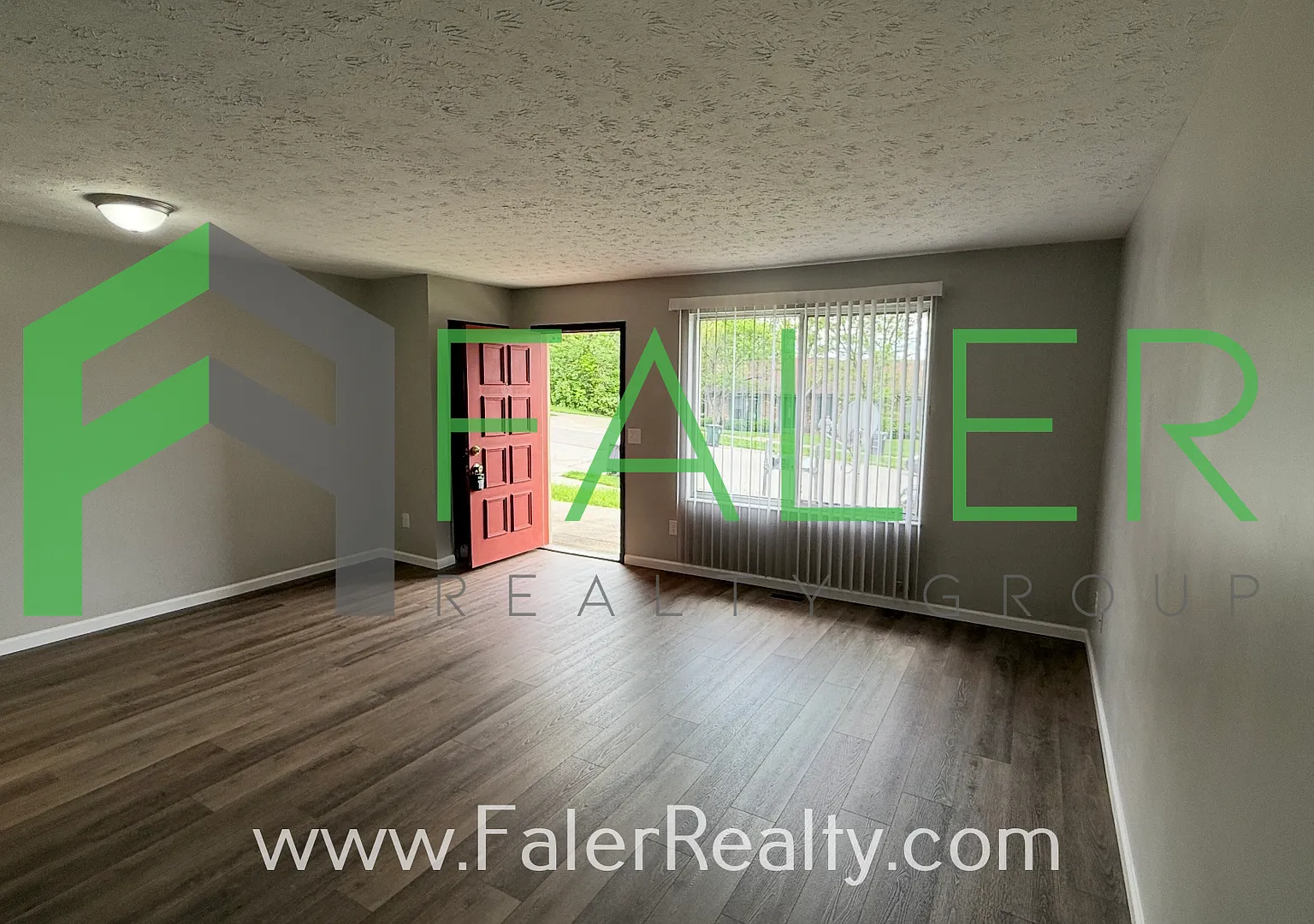 1122 Redbluff — Photo 4