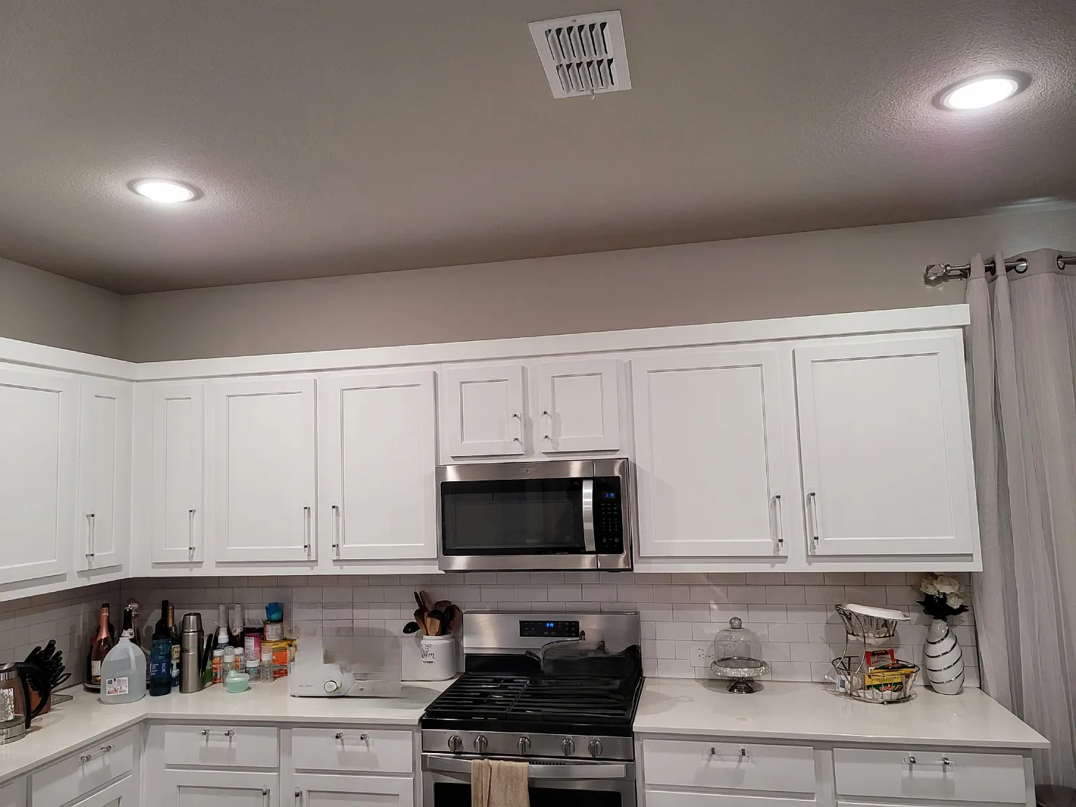 4 bed, 2184 sqft, $2,300 — Photo 2