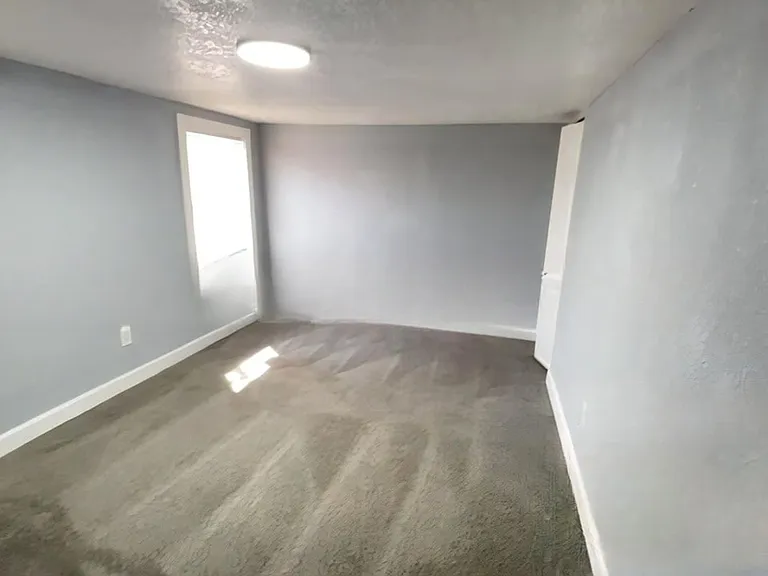 2217 E 37th St — Photo 11