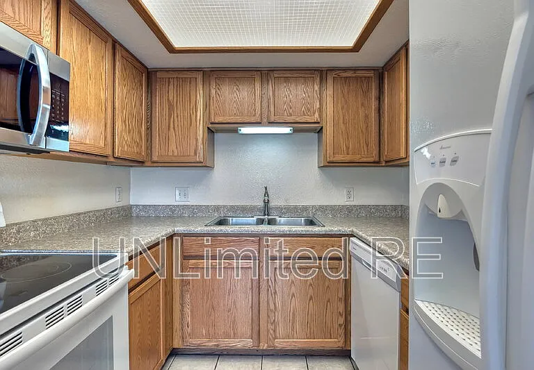 2980 Winterhaven Dr — Photo 33