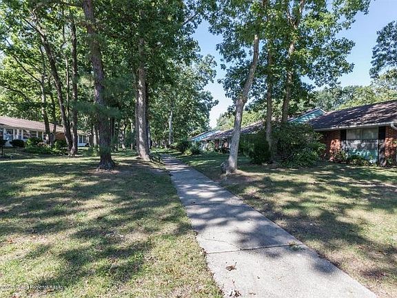 3rd image of 146C Farrington Ct #1003