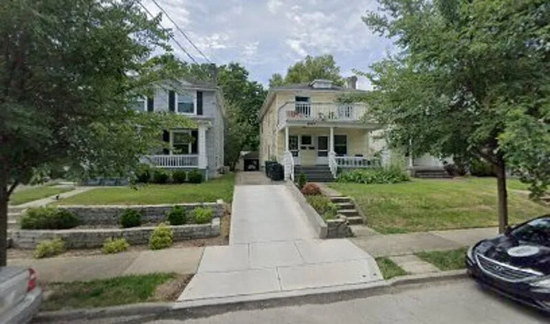 2889 Markbreit Ave photo 1