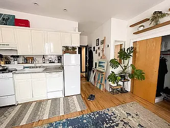 Rented by Safdie Realty Group