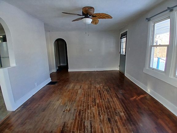 2nd image of 9 Dixie Dr