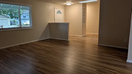 3414 Honeywood St — Photo 3