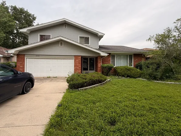 22232 Scott Dr, Richton Park, IL 60471