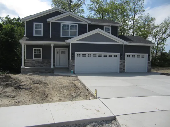 17530 Sunrise Dr, Lowell, IN 46356