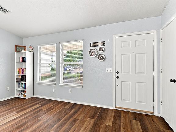 4th image of 2417 Desert Willow Ter