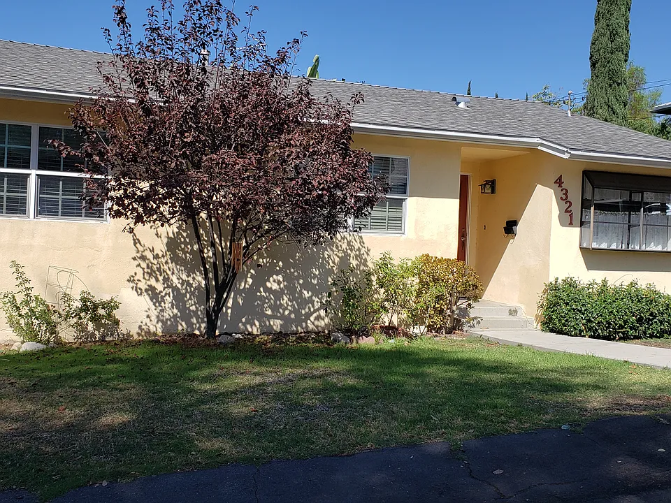 4321 Raymond Ave