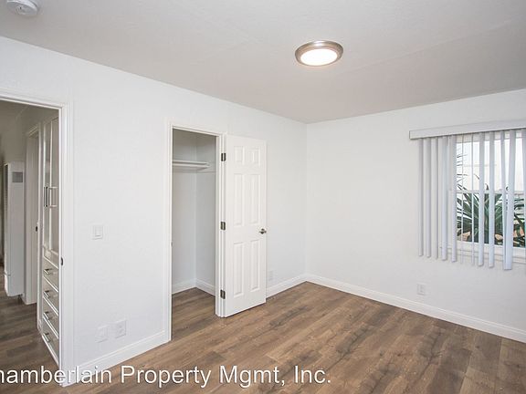 5th image of 160 Walker Way