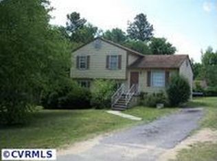 1023 Butternut Dr, Hopewell, VA 23860
