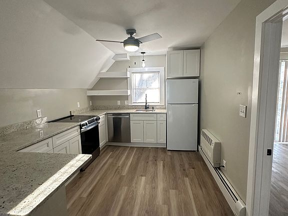 3rd image of 17 Central St APT 6