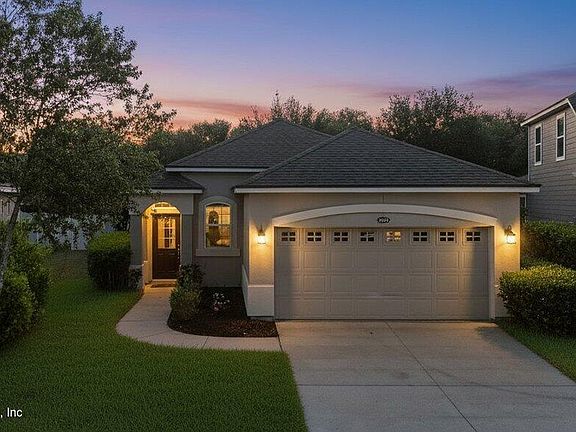 3rd image of 14828 TRELLIS Street