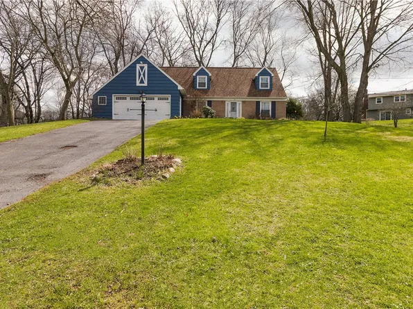 85 Clarkes Xing, Fairport, NY 14450