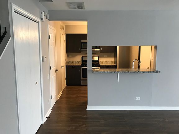 5th image of 305 Gregory St Unit 305