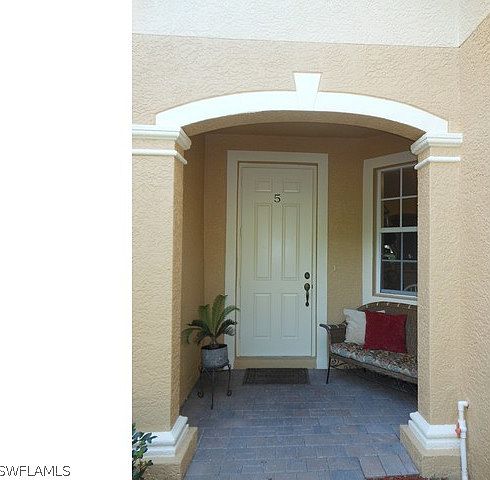 1st image of 9813 Foxhall Way