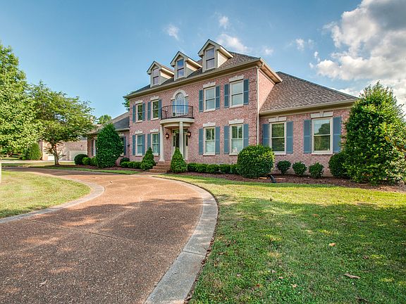 3rd image of 909 Yearling Way