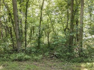 4 Davisville Rd, Davisville, WV 26142