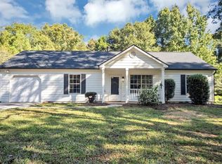 765 E Newnan Rd, Newnan, GA 30263