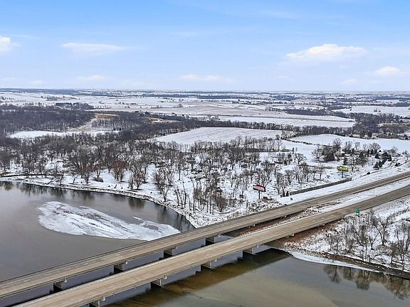 2nd image of 306th St