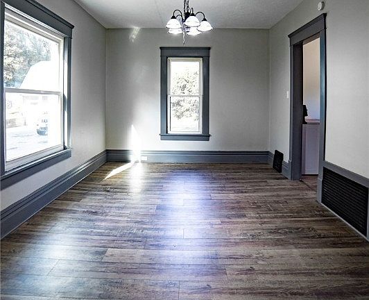 4th image of 517 S Walnut St
