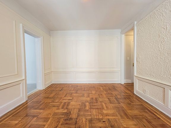 5th image of 30-64 34th St #5D