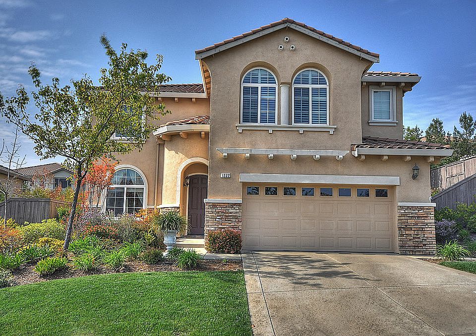 1st image of 1222 Villagio Dr