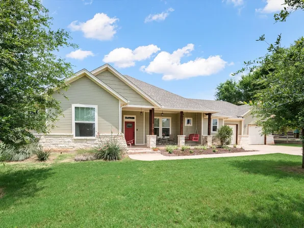 204 Bonita Dr, Granbury, TX 76049