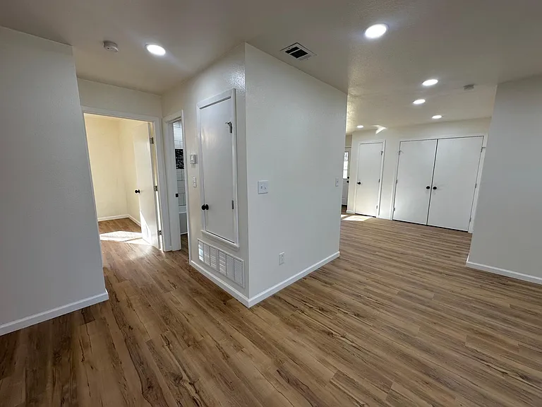 2006 San Francisco Dr — Photo 10