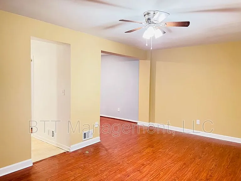 8717 Plymouth St #4 — Photo 1