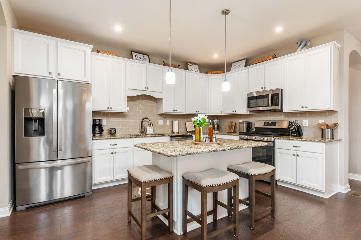 next background image