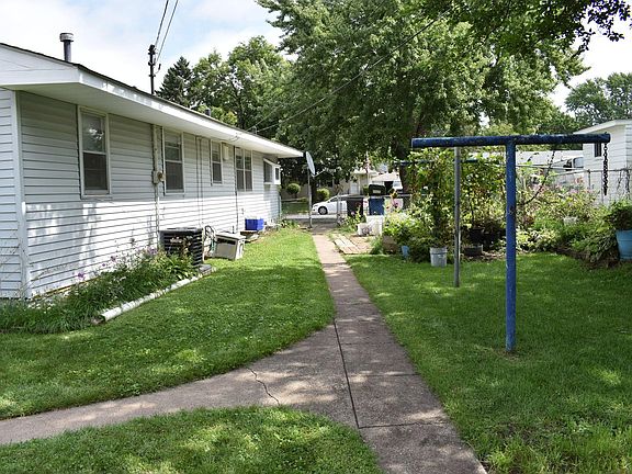 4th image of 626 Bennett Dr NE