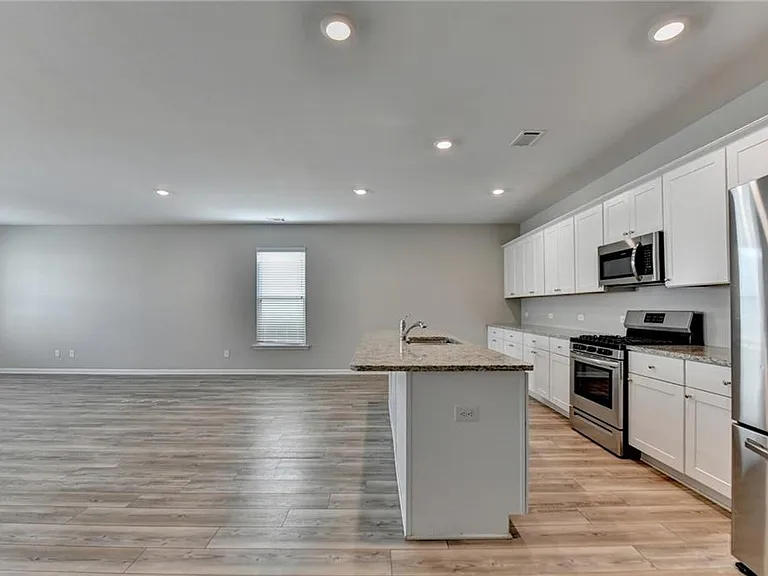 4335 Magpie Dr — Photo 27