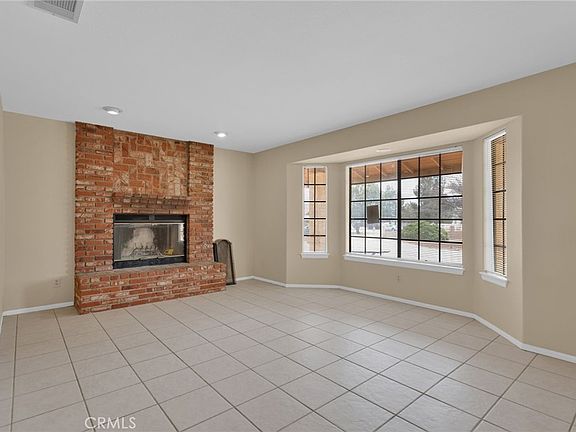 5th image of 15160 Cheyenne Rd